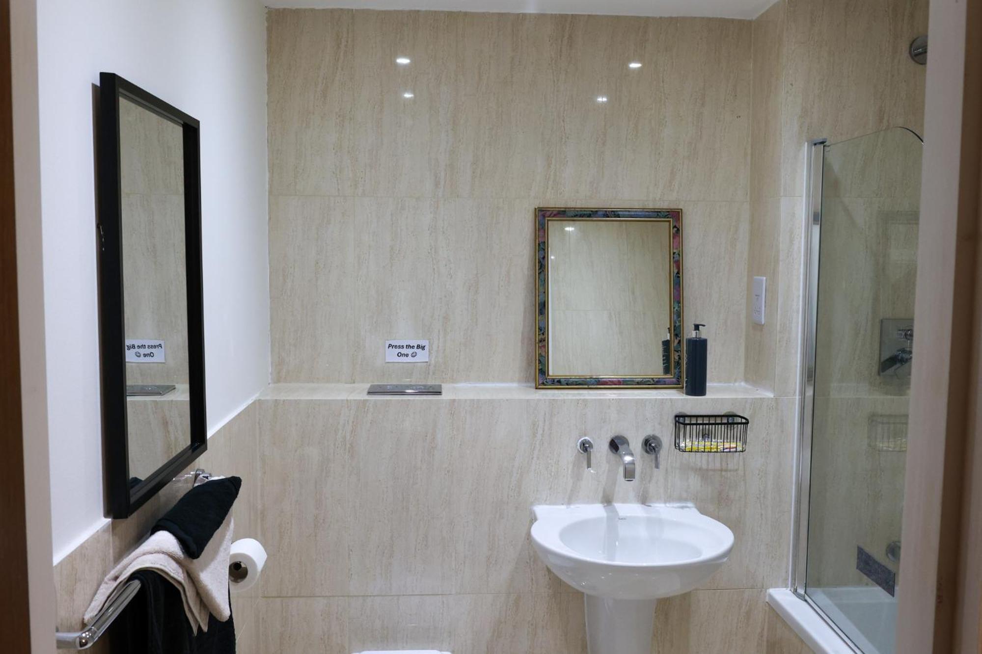 Centrally Located 1Br Apt Near Edg Cricket, University Of Bham, Priory Hospital & Cannon Hill Park Birmingam Exterior foto